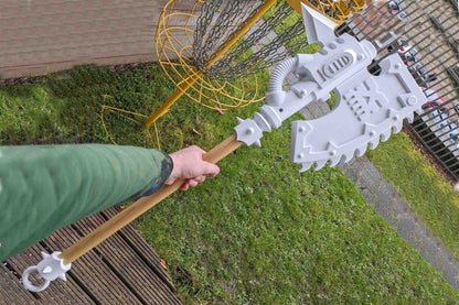 World Eaters Inspired Lifesize Chainaxe, raw 3d print DIY